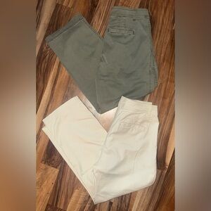 Bundle of 2 GAP Girlfriend Khaki Casual Pants in Green and Cream